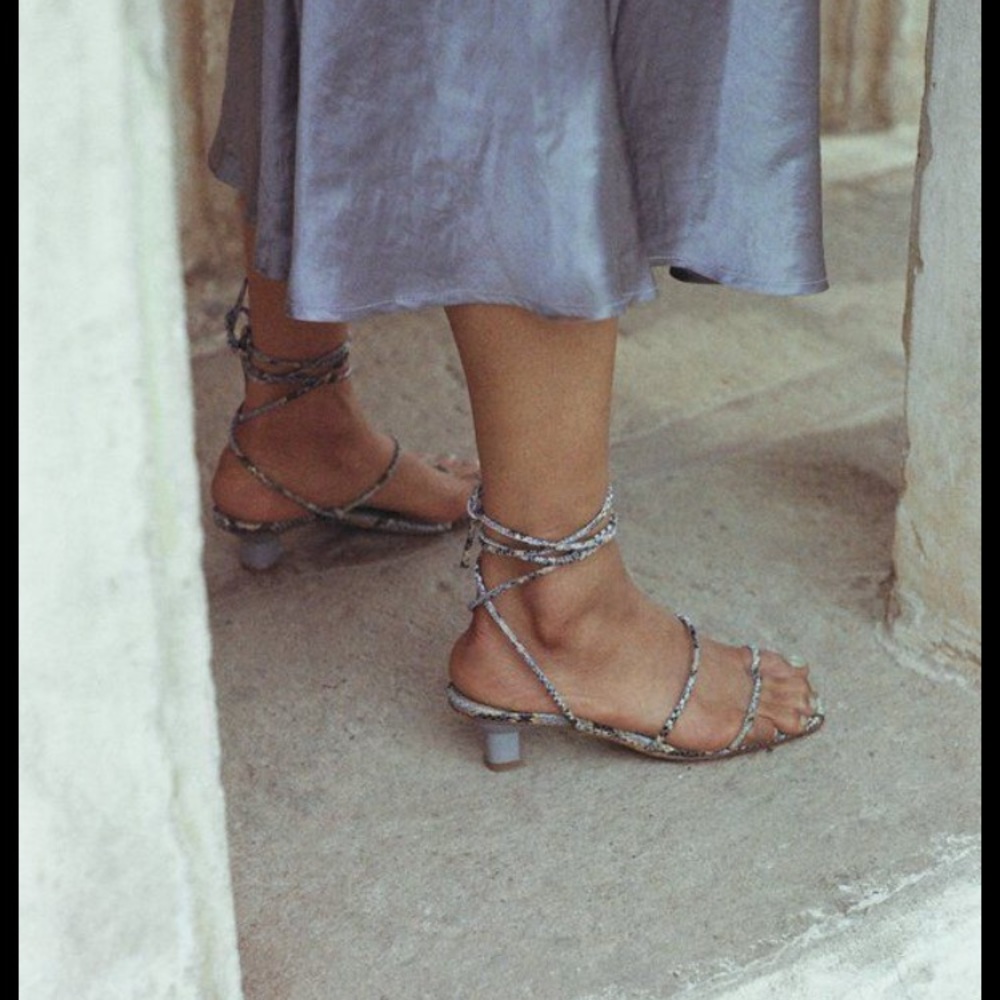 LoQ Roma lace up Sandals in Luna Snake size 37 kitten heel wrap leather open toe - Picture 9 of 10